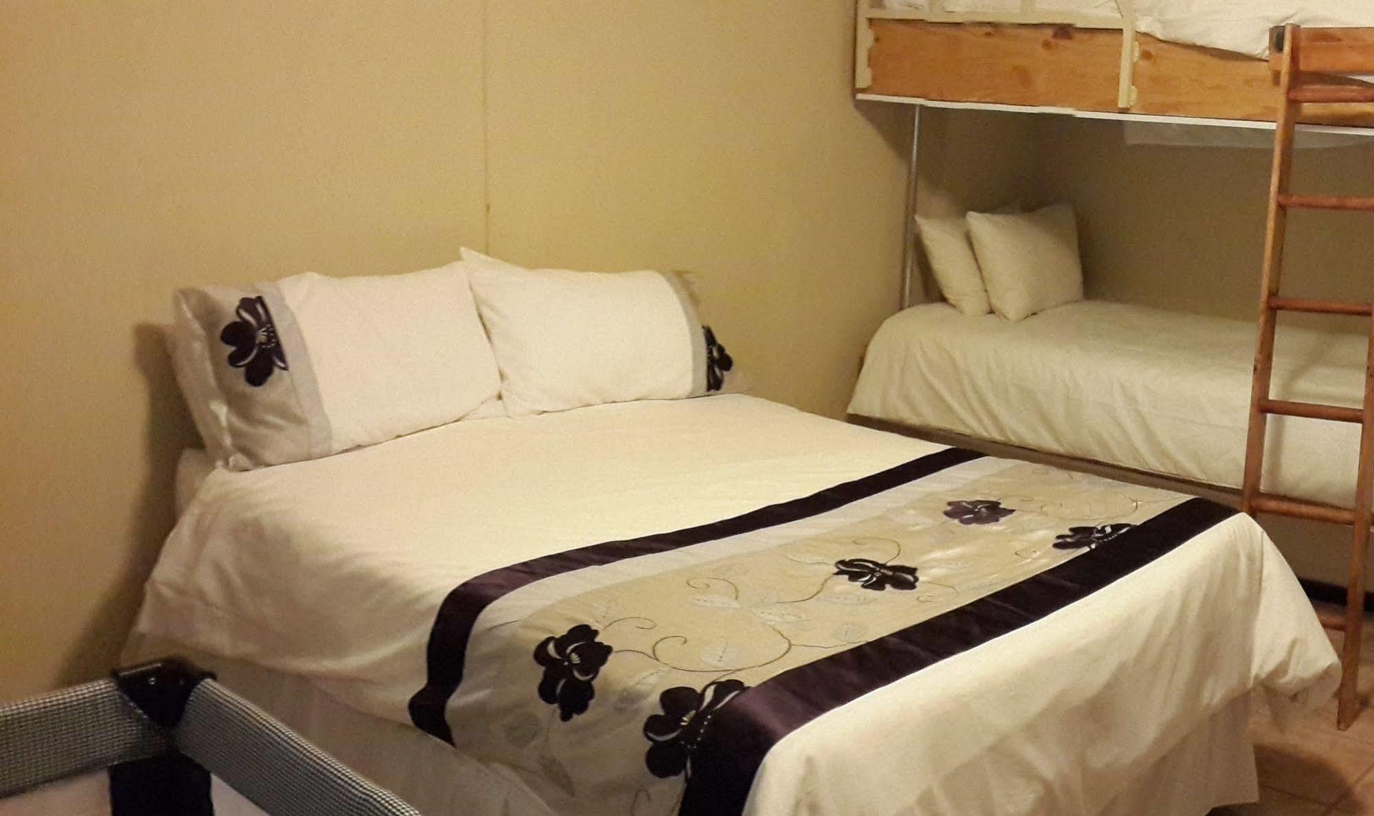 Crystal Rose Lodge Johannesburg Dış mekan fotoğraf
